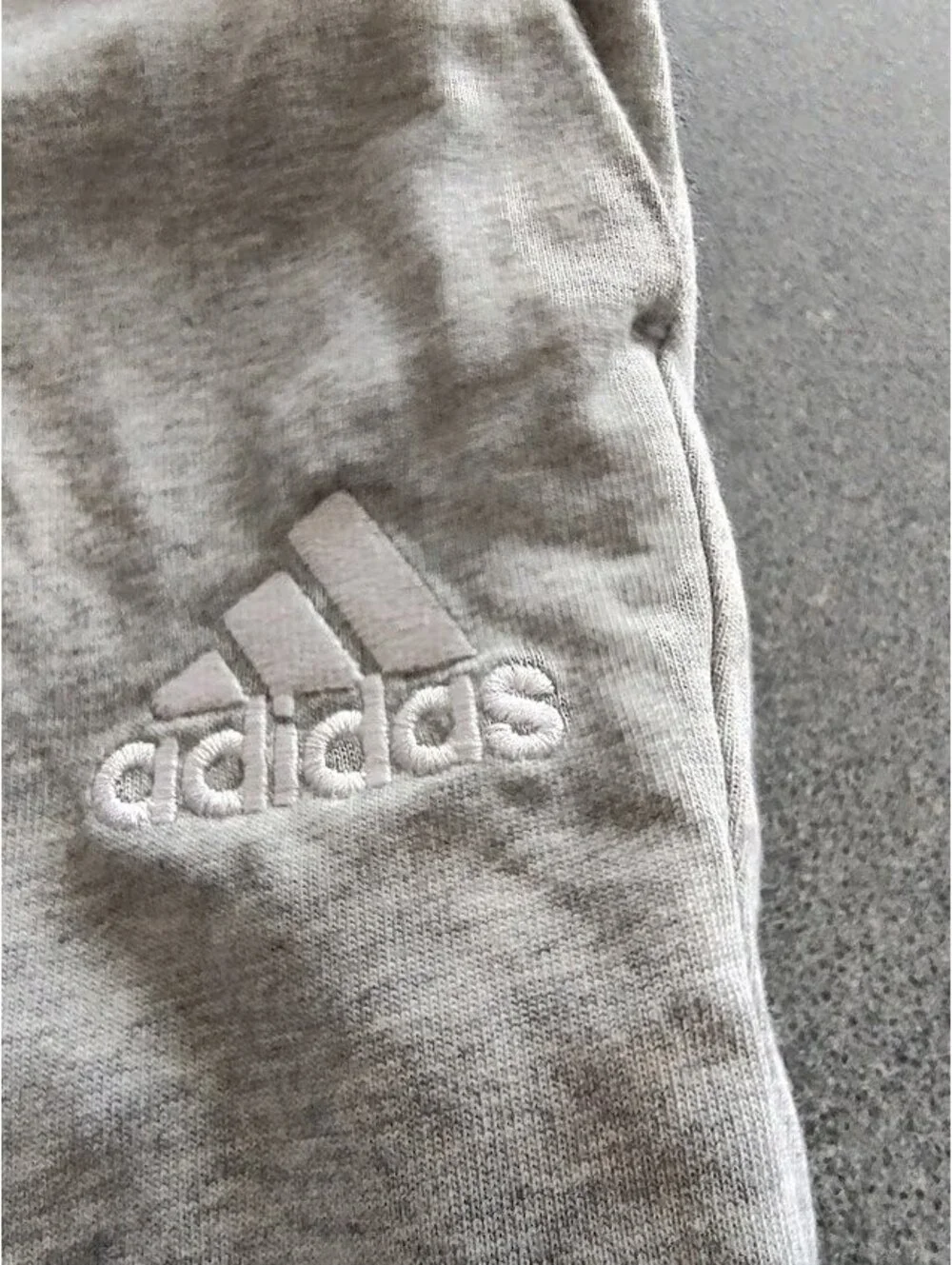 Adidas Light Gray Jogger Sweatpants Size L or Junior 2XL